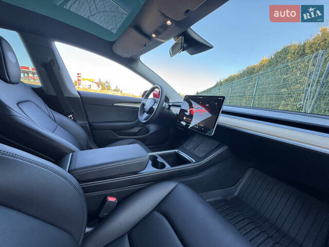 Красный Тесла Модель 3, объемом двигателя 0 л и пробегом 45 тыс. км за 19999 $, фото 27 на Automoto.ua