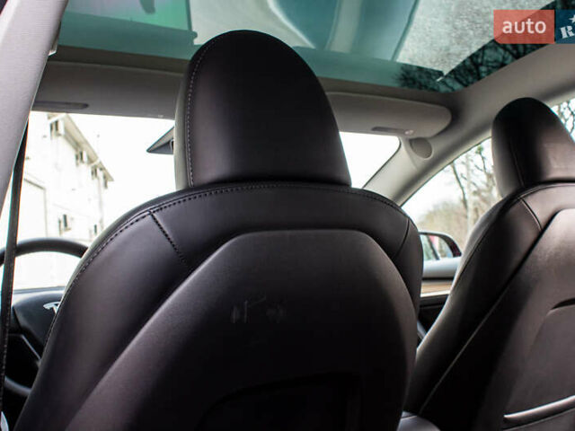 Червоний Тесла Модель 3, об'ємом двигуна 0 л та пробігом 38 тис. км за 23700 $, фото 28 на Automoto.ua