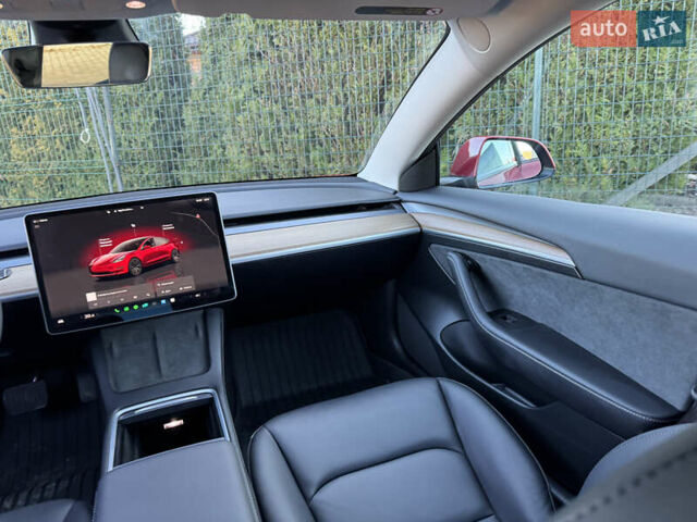 Красный Тесла Модель 3, объемом двигателя 0 л и пробегом 45 тыс. км за 19999 $, фото 33 на Automoto.ua