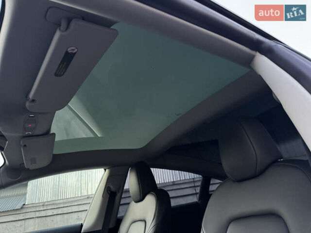 Тесла Модель 3 2023 у Києві на Automoto.ua Червоний Тесла Модель 3, об'ємом двигуна 0 л та пробігом 20 тис. км за 19999 $, фото 33 на Automoto.ua