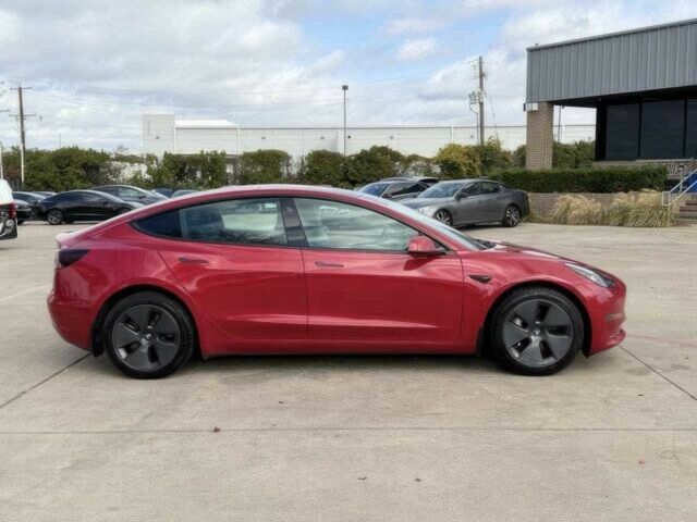 Червоний Тесла Модель 3, об'ємом двигуна 0 л та пробігом 22 тис. км за 18500 $, фото 3 на Automoto.ua
