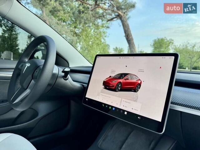 Красный Тесла Модель 3, объемом двигателя 0 л и пробегом 42 тыс. км за 21500 $, фото 32 на Automoto.ua