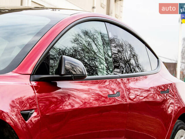 Червоний Тесла Модель 3, об'ємом двигуна 0 л та пробігом 38 тис. км за 23700 $, фото 10 на Automoto.ua