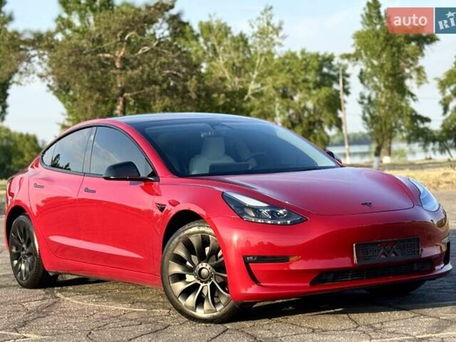 Красный Тесла Модель 3, объемом двигателя 0 л и пробегом 35 тыс. км за 23999 $, фото 2 на Automoto.ua