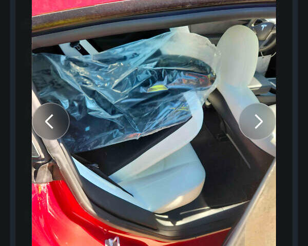 Красный Тесла Модель 3, объемом двигателя 0 л и пробегом 45 тыс. км за 12000 $, фото 13 на Automoto.ua