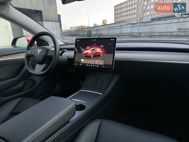 Тесла Модель 3 2023 у Києві на Automoto.ua Червоний Тесла Модель 3, об'ємом двигуна 0 л та пробігом 20 тис. км за 19999 $, фото 21 на Automoto.ua