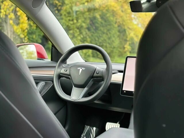 Красный Тесла Модель 3, объемом двигателя 0 л и пробегом 13 тыс. км за 9900 $, фото 11 на Automoto.ua