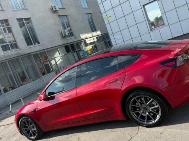 Красный Тесла Модель 3, объемом двигателя 0 л и пробегом 41 тыс. км за 18500 $, фото 2 на Automoto.ua