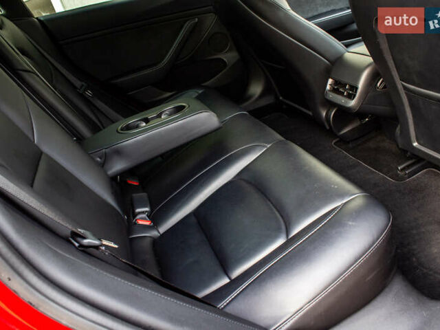 Червоний Тесла Модель 3, об'ємом двигуна 0 л та пробігом 38 тис. км за 23700 $, фото 33 на Automoto.ua