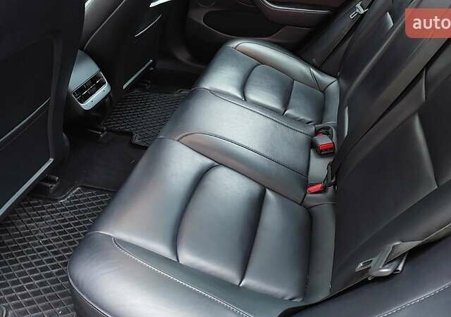 Червоний Тесла Модель 3, об'ємом двигуна 0 л та пробігом 247 тис. км за 16500 $, фото 17 на Automoto.ua