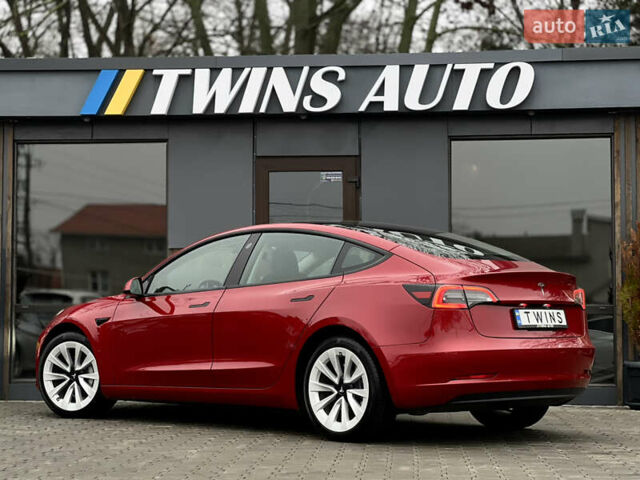 Красный Тесла Модель 3, объемом двигателя 0 л и пробегом 11 тыс. км за 25900 $, фото 23 на Automoto.ua