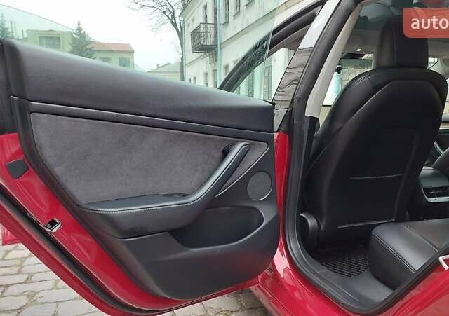 Червоний Тесла Модель 3, об'ємом двигуна 0 л та пробігом 247 тис. км за 16500 $, фото 13 на Automoto.ua