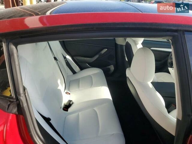 Червоний Тесла Модель 3, об'ємом двигуна 0 л та пробігом 45 тис. км за 19000 $, фото 9 на Automoto.ua