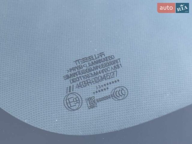 Красный Тесла Модель 3, объемом двигателя 0 л и пробегом 35 тыс. км за 23999 $, фото 13 на Automoto.ua