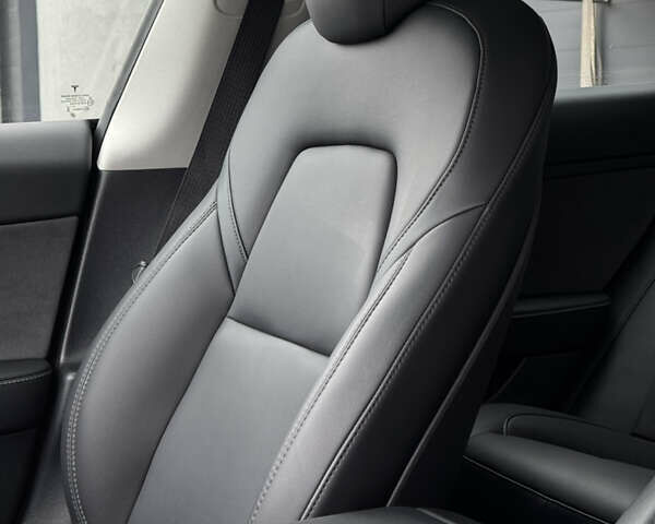 Червоний Тесла Модель 3, об'ємом двигуна 0 л та пробігом 38 тис. км за 19900 $, фото 22 на Automoto.ua