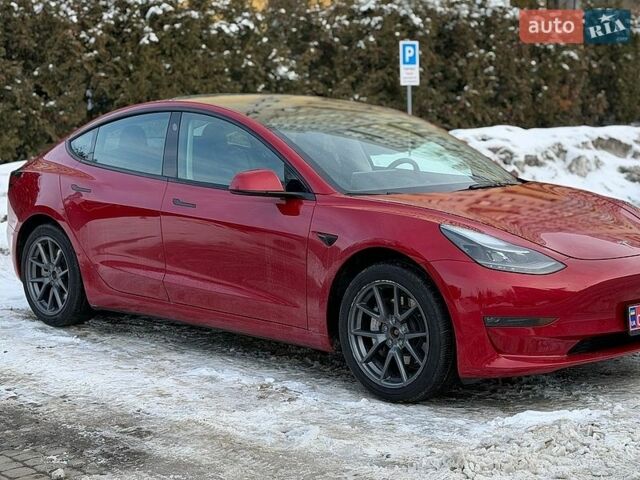 Красный Тесла Модель 3, объемом двигателя 0 л и пробегом 30 тыс. км за 23600 $, фото 3 на Automoto.ua