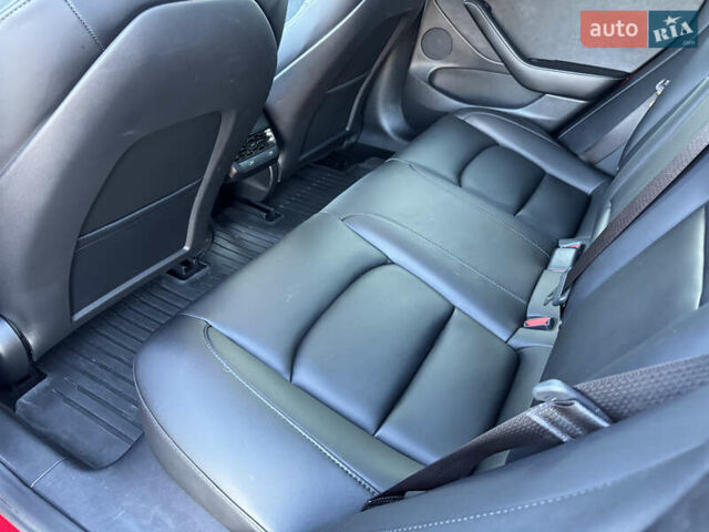 Красный Тесла Модель 3, объемом двигателя 0 л и пробегом 45 тыс. км за 19999 $, фото 41 на Automoto.ua