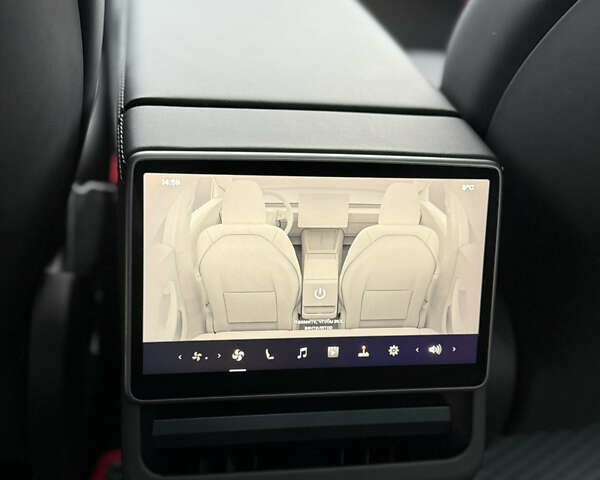 Червоний Тесла Модель 3, об'ємом двигуна 0 л та пробігом 37 тис. км за 27800 $, фото 12 на Automoto.ua