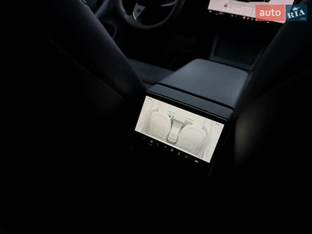 Червоний Тесла Модель 3, об'ємом двигуна 0 л та пробігом 10 тис. км за 29900 $, фото 22 на Automoto.ua