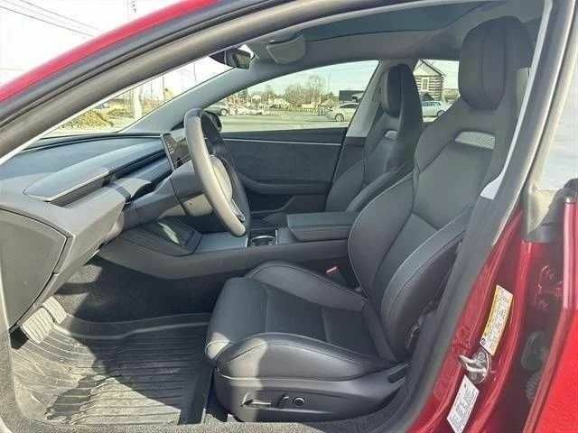 Червоний Тесла Модель 3, об'ємом двигуна 0 л та пробігом 2 тис. км за 15200 $, фото 7 на Automoto.ua