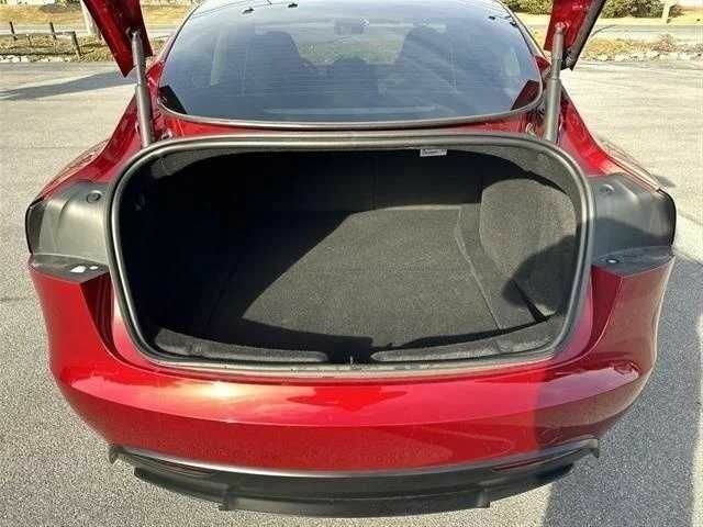 Червоний Тесла Модель 3, об'ємом двигуна 0 л та пробігом 2 тис. км за 15200 $, фото 6 на Automoto.ua