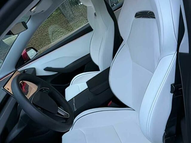 Тесла Модель 3 2024 в Львове на Automoto.ua Красный Тесла Модель 3, объемом двигателя 0 л и пробегом 23 тыс. км за 11100 $, фото 7 на Automoto.ua