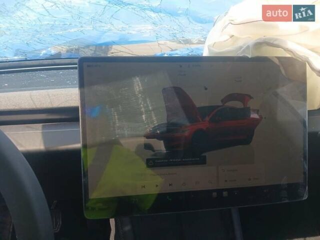 Красный Тесла Модель 3, объемом двигателя 0 л и пробегом 6 тыс. км за 14200 $, фото 35 на Automoto.ua