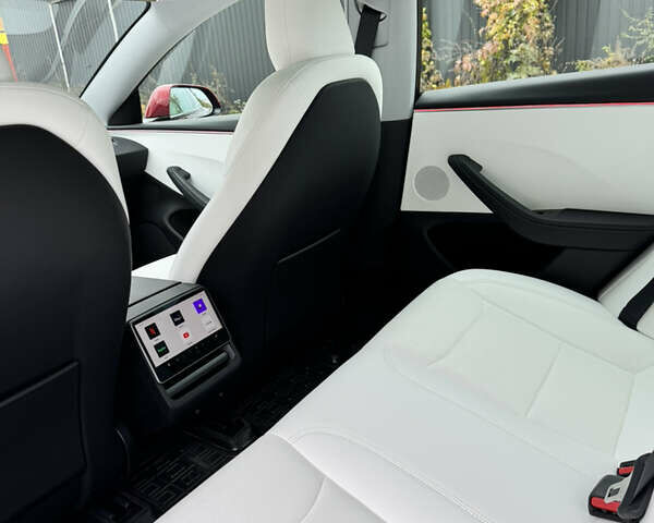 Тесла Модель 3 2024 в Белой Церкве на Automoto.ua Красный Тесла Модель 3, объемом двигателя 0 л и пробегом 13 тыс. км за 29800 $, фото 20 на Automoto.ua