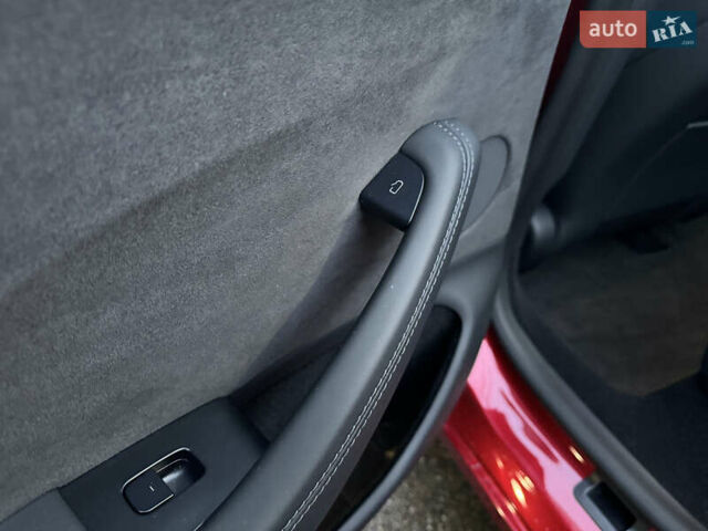 Червоний Тесла Модель 3, об'ємом двигуна 0 л та пробігом 43 тис. км за 33000 $, фото 26 на Automoto.ua