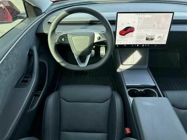 Красный Тесла Модель 3, объемом двигателя 0 л и пробегом 2 тыс. км за 15200 $, фото 8 на Automoto.ua