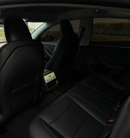 Красный Тесла Модель 3, объемом двигателя 0 л и пробегом 12 тыс. км за 32000 $, фото 15 на Automoto.ua