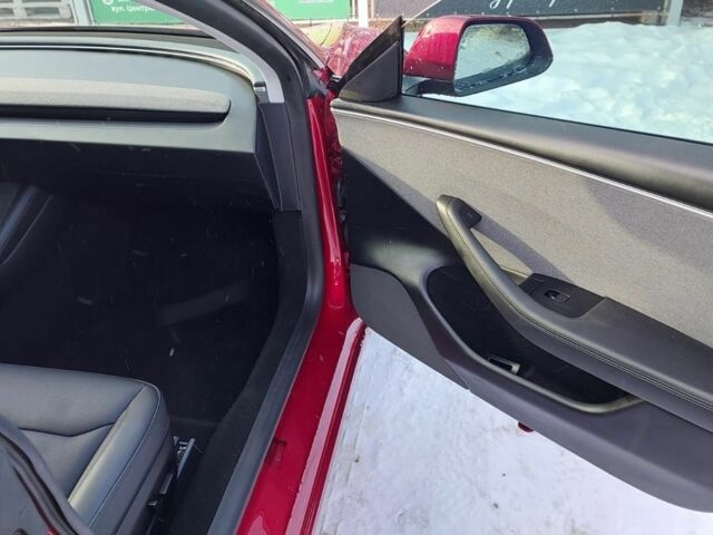 Червоний Тесла Модель 3, об'ємом двигуна 0 л та пробігом 25 тис. км за 27000 $, фото 11 на Automoto.ua