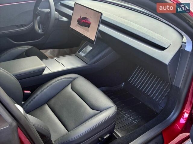 Красный Тесла Модель 3, объемом двигателя 0 л и пробегом 26 тыс. км за 27500 $, фото 16 на Automoto.ua