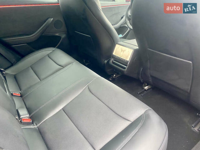 Червоний Тесла Модель 3, об'ємом двигуна 0 л та пробігом 12 тис. км за 29950 $, фото 14 на Automoto.ua