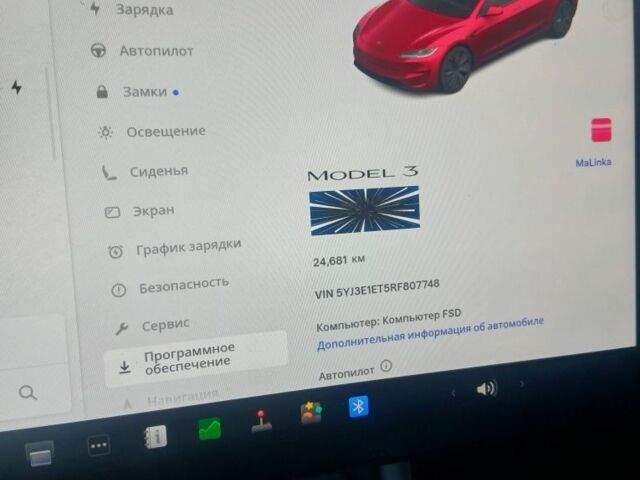 Красный Тесла Модель 3, объемом двигателя 0 л и пробегом 25 тыс. км за 35000 $, фото 7 на Automoto.ua
