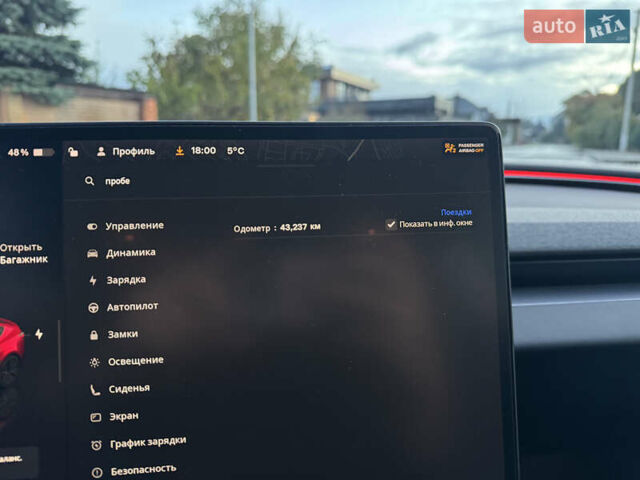 Червоний Тесла Модель 3, об'ємом двигуна 0 л та пробігом 43 тис. км за 33000 $, фото 23 на Automoto.ua
