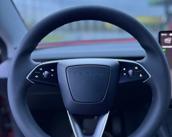 Красный Тесла Модель 3, объемом двигателя 0 л и пробегом 2 тыс. км за 24999 $, фото 58 на Automoto.ua