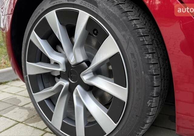 Красный Тесла Модель 3, объемом двигателя 0 л и пробегом 2 тыс. км за 24999 $, фото 17 на Automoto.ua