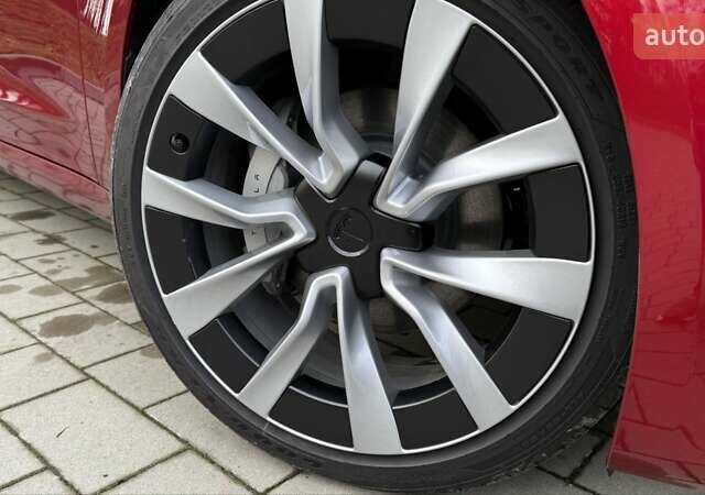 Красный Тесла Модель 3, объемом двигателя 0 л и пробегом 2 тыс. км за 24999 $, фото 18 на Automoto.ua