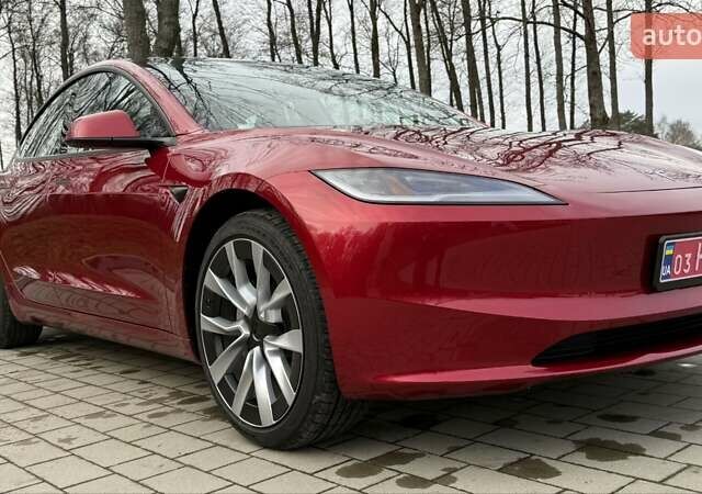 Красный Тесла Модель 3, объемом двигателя 0 л и пробегом 2 тыс. км за 24999 $, фото 5 на Automoto.ua