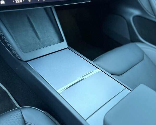 Красный Тесла Модель 3, объемом двигателя 0 л и пробегом 2 тыс. км за 24999 $, фото 53 на Automoto.ua