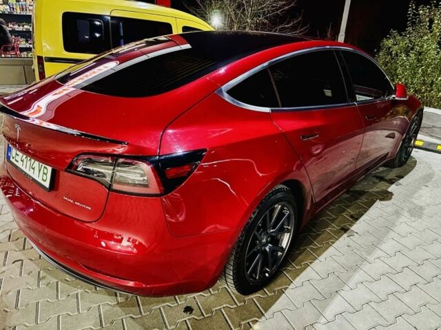 Красный Тесла Модель 3, объемом двигателя 0 л и пробегом 181 тыс. км за 19000 $, фото 7 на Automoto.ua