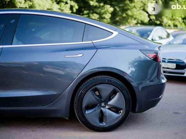 Тесла Модель 3, объемом двигателя 0 л и пробегом 110 тыс. км за 32999 $, фото 3 на Automoto.ua