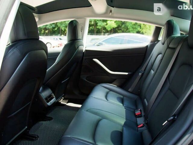 Тесла Модель 3 2018 в Киеве на Automoto.ua Тесла Модель 3, объемом двигателя 0 л и пробегом 58 тыс. км за 31999 $, фото 12 на Automoto.ua