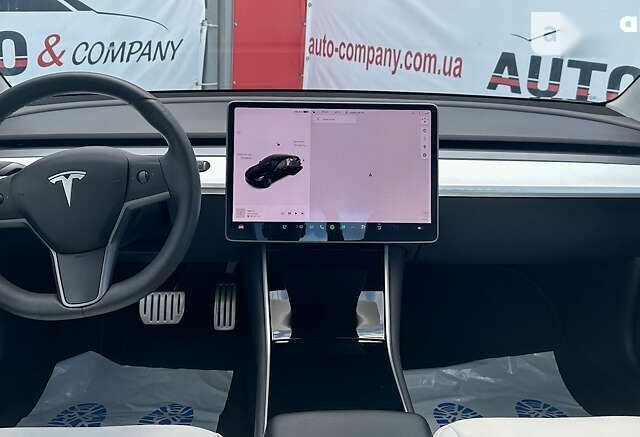 Тесла Модель 3, объемом двигателя 0 л и пробегом 111 тыс. км за 35950 $, фото 14 на Automoto.ua