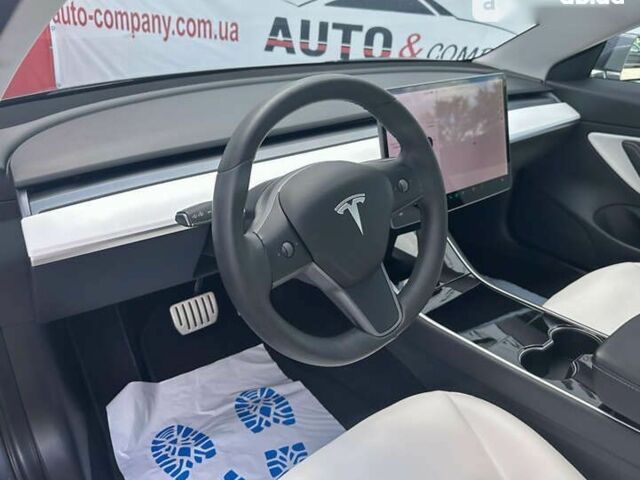 Тесла Модель 3, объемом двигателя 0 л и пробегом 111 тыс. км за 35950 $, фото 5 на Automoto.ua
