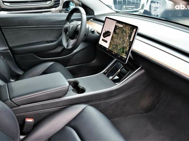 Тесла Модель 3 2020 у Києві на Automoto.ua Тесла Модель 3, об'ємом двигуна 0 л та пробігом 74 тис. км за 37999 $, фото 22 на Automoto.ua