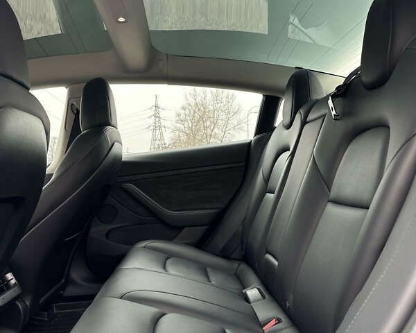 Тесла Модель 3, объемом двигателя 4.25 л и пробегом 49 тыс. км за 21700 $, фото 7 на Automoto.ua
