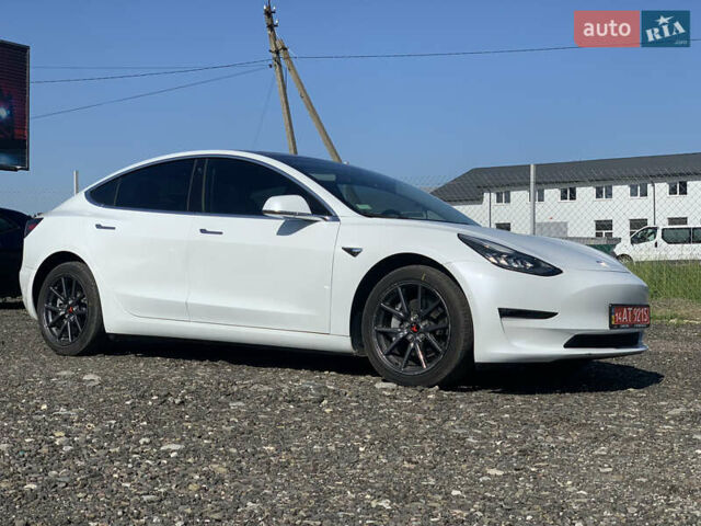 Тесла Модель 3, объемом двигателя 0 л и пробегом 94 тыс. км за 17000 $, фото 5 на Automoto.ua