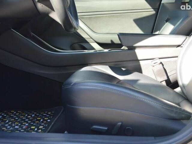 Тесла Модель 3, объемом двигателя 0 л и пробегом 94 тыс. км за 19500 $, фото 17 на Automoto.ua